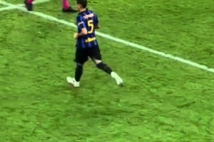 国米球迷：斯坦科维奇跑步的背影颇有几分当年老爹的模样